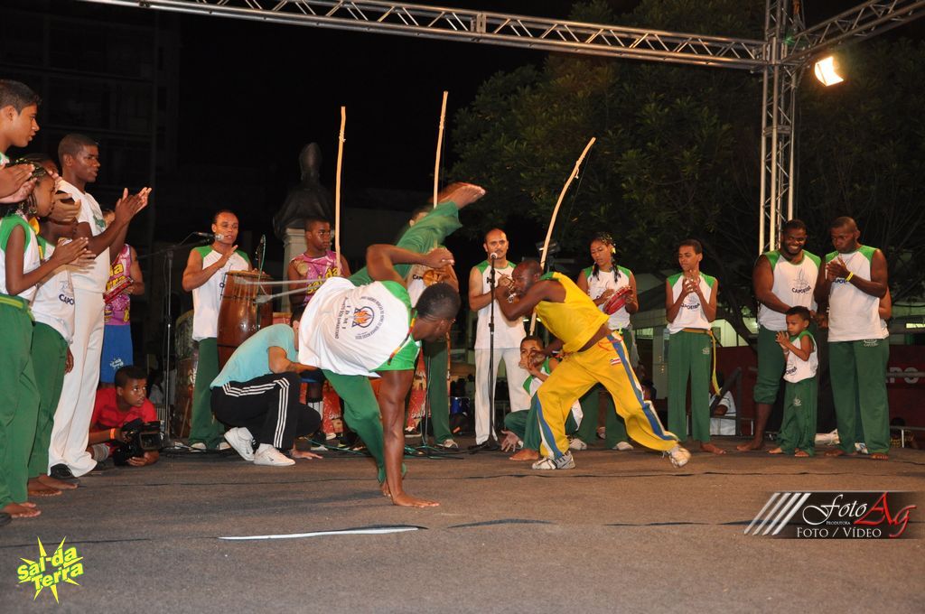 Capoeira, zdjęcie zamieszczamy dzięki uprzejmości organizacji Sal da Terra, http://www.saldaterra.art.br/2013/