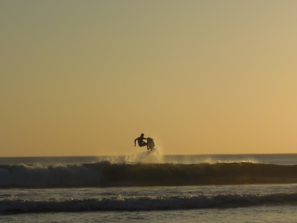 Jest na co popatrzeć. Surfer, Playa Maderas, Nikaragua, fot. M. Lehrmann